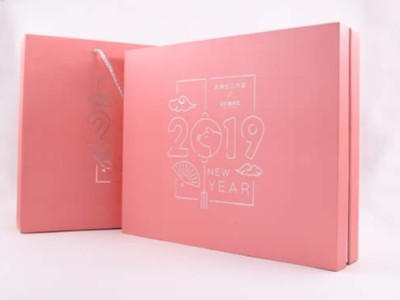 濟(jì)南包裝盒廠家為您詳解，化妝品包裝盒有哪些工藝？