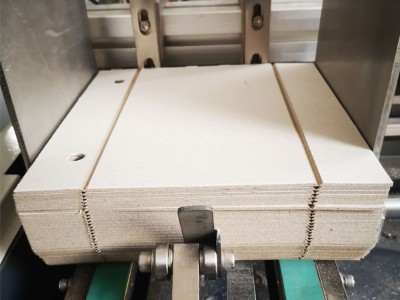 天地蓋禮盒找恒印包裝，價(jià)格直降10%—濟(jì)南包裝盒廠家為您揭密