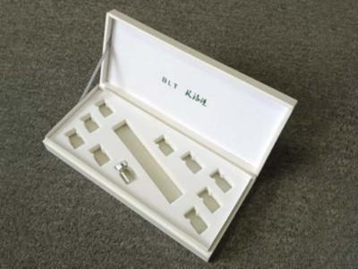 濟(jì)南彩盒生產(chǎn)廠家，定制化妝品包裝盒內(nèi)托有這些方案