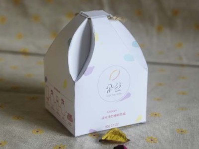 濟(jì)南包裝盒廠家設(shè)計(jì)的化妝品包裝盒，如何得到消費(fèi)者認(rèn)可？